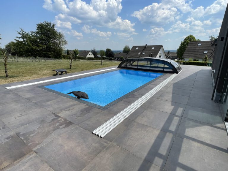 Pool und Aussenküche 4 Ferienwohnung-Zimmermanns-Monschau-min